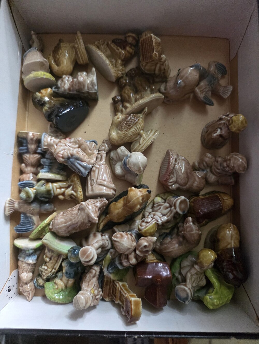 Collection Of Red Rose Tea / Wade Figurines Animals & Nursery Rhimes